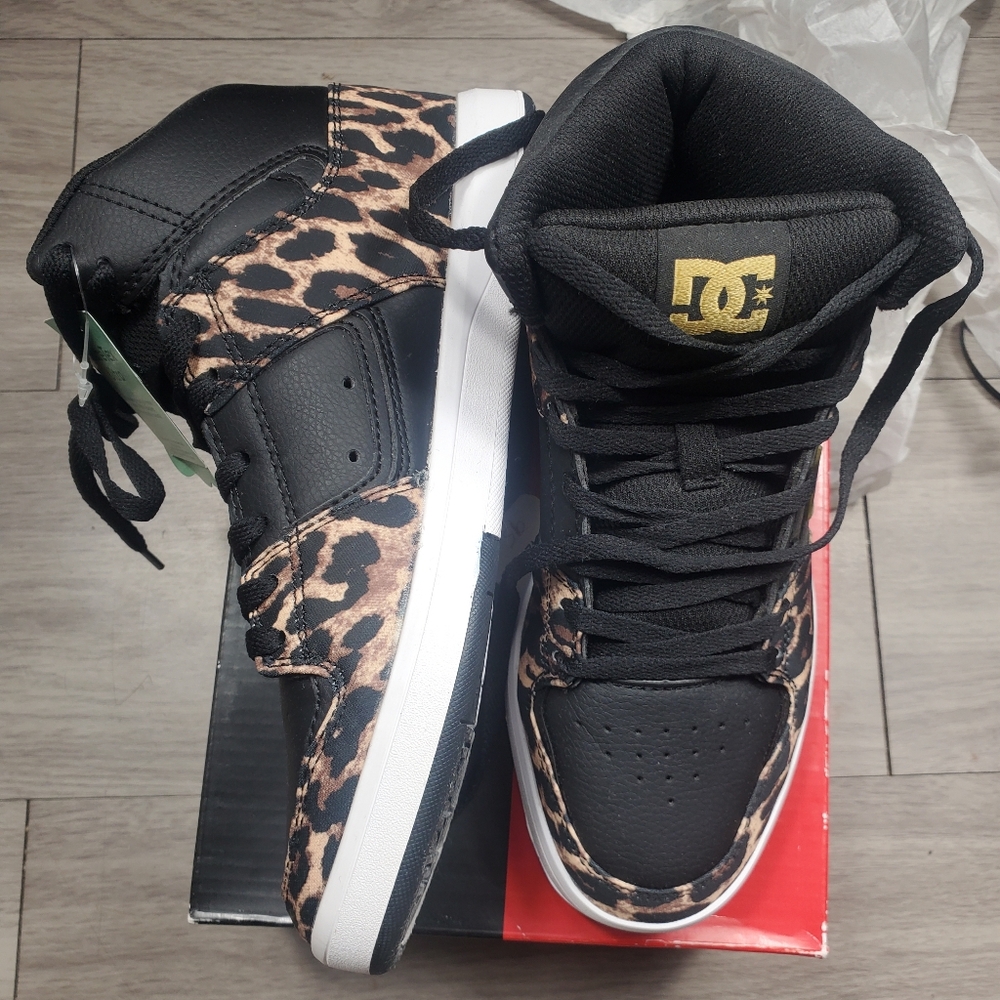DC Skateboard Shoes high top Size 5.5 Youth ADGS700034 Black Leopard Print - Picture 2 of 10